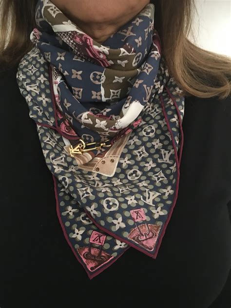 Top 10 louis vuitton scarf on head ideas and inspiration 